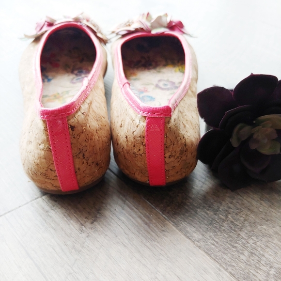 GB Girls Flats Floral Cork Size 3 - Picture 3 of 4